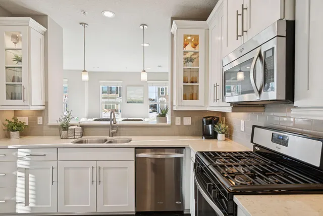 $370,000 | 8398 Jonquil Lane North, Maple Grove, MN 55369