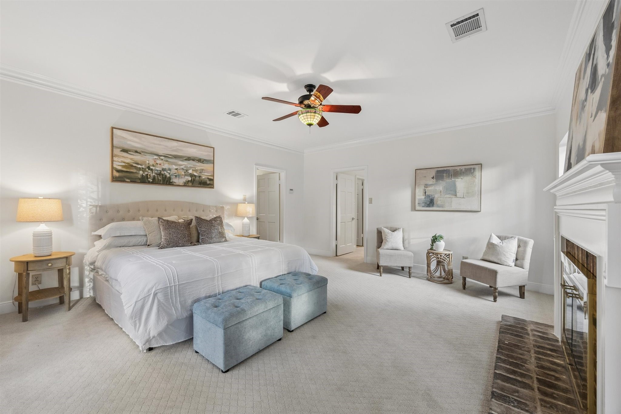 11903 Stoney Ridge Lane Houston, TX 77024 - Photo 23 of 44 Downstairs spacious primary suite with 2025 carpet