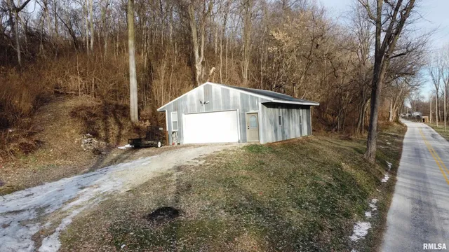 $145,000 | 31027 Co Highway 21, Griggsville, IL 62340