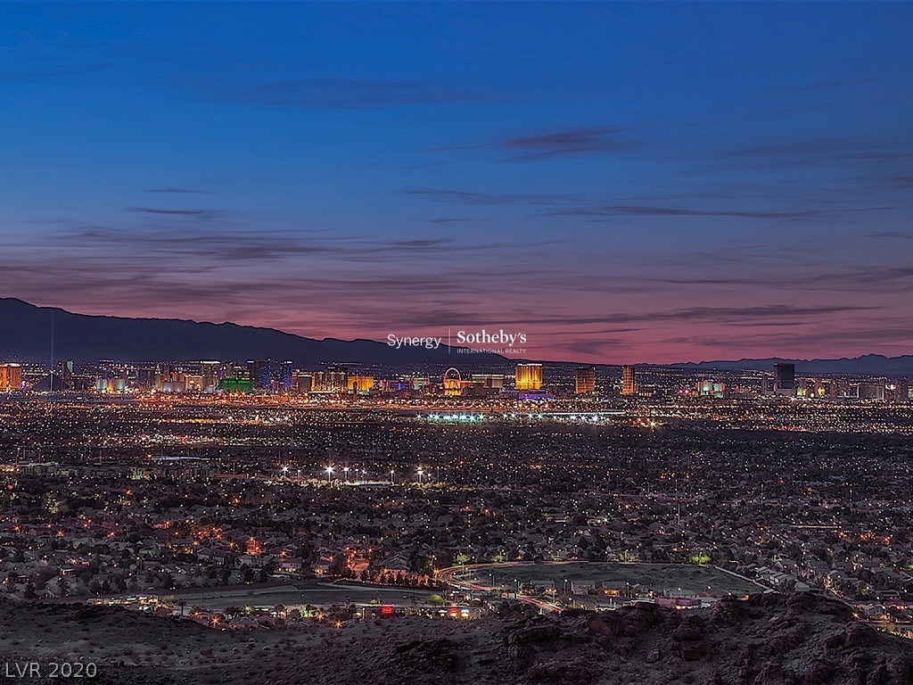 673 Overlook Rim Drive Henderson, NV 89012 - Photo 11 of 33 Gallery Image 11