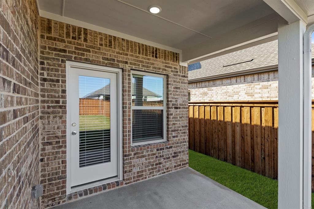 2372 Bell Way Forney, TX 75126 - Photo 37 of 39 24_25. 2372 Bell - Patio
