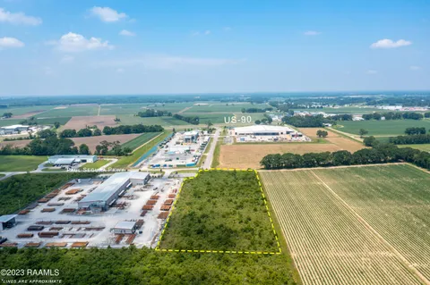 $211,500 | 2 Paul Segura Parkway, New Iberia, LA 70560