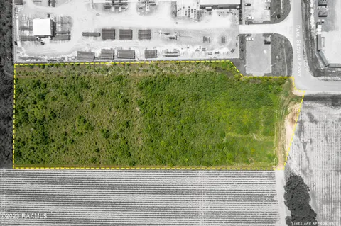 $211,500 | 2 Paul Segura Parkway, New Iberia, LA 70560