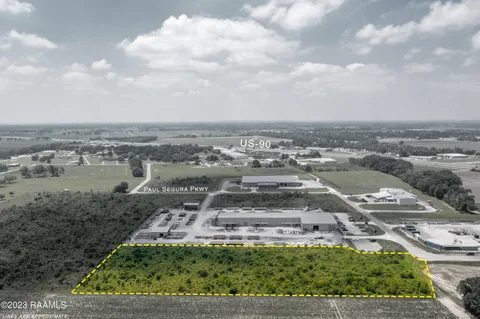 $211,500 | 2 Paul Segura Parkway, New Iberia, LA 70560