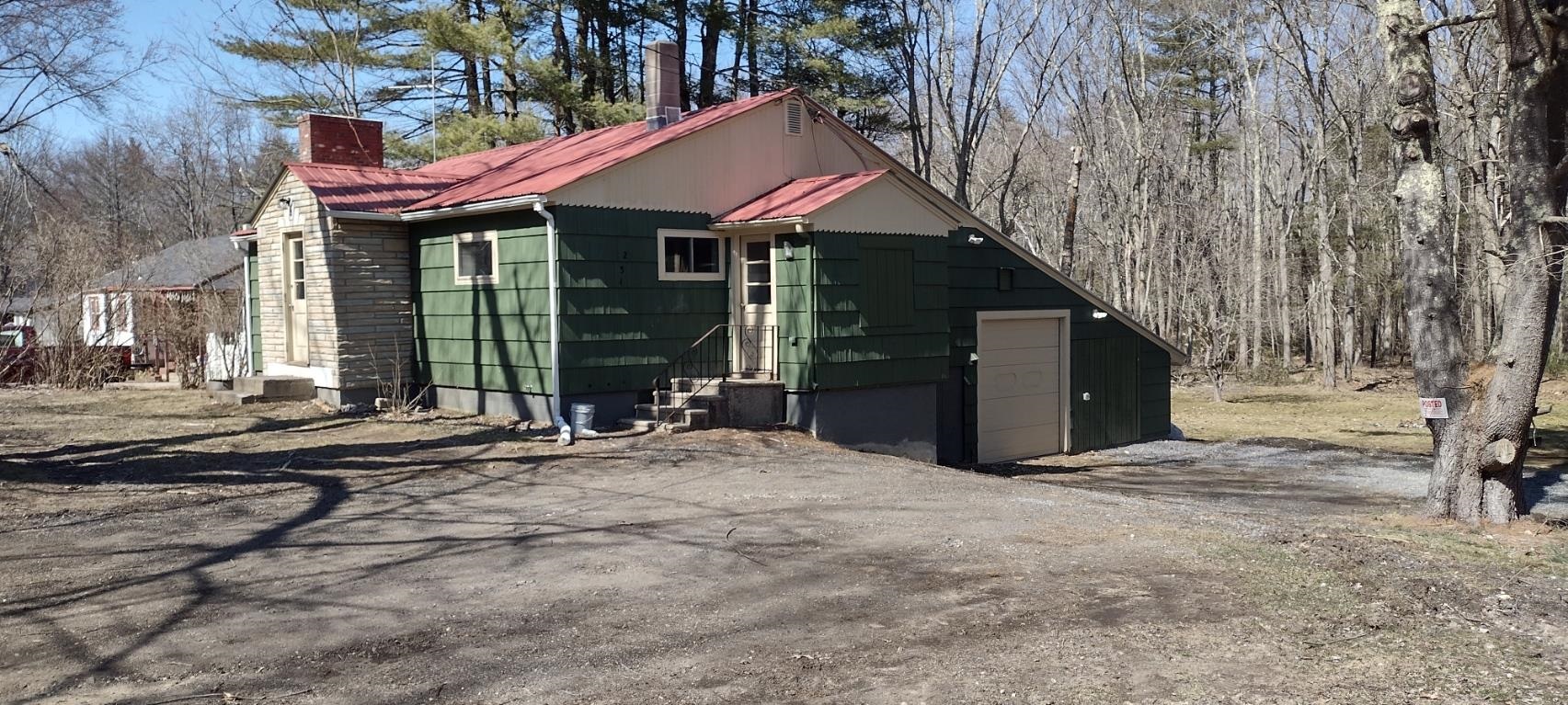 254 Exeter Road Epping, NH 03042 - Photo 1 of 33