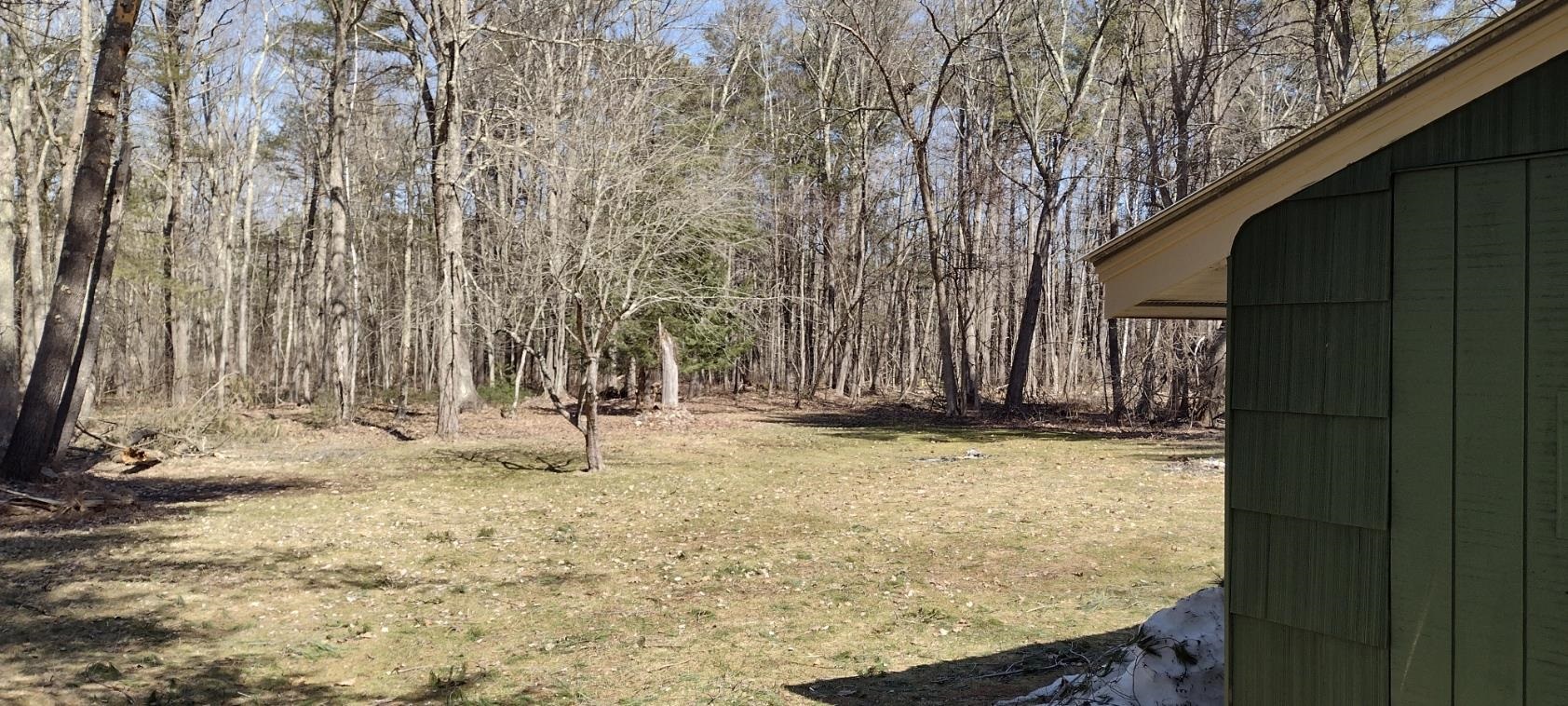 254 Exeter Road Epping, NH 03042 - Photo 4 of 33