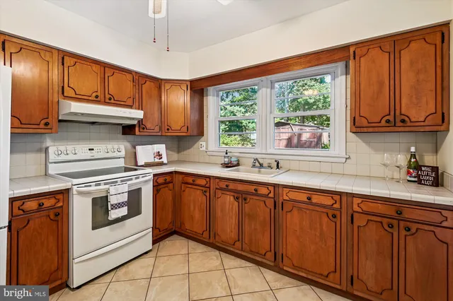 $495,000 | 289 Hillsmere Drive, Annapolis, MD 21403