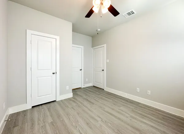 $2,325 | 9007 Lonestar Creekbend Lane, Houston, TX 77080