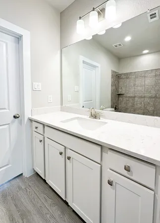 $2,325 | 9007 Lonestar Creekbend Lane, Houston, TX 77080