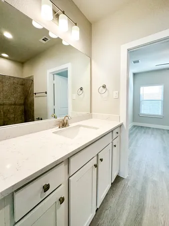 $2,325 | 9007 Lonestar Creekbend Lane, Houston, TX 77080