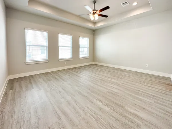 $2,325 | 9007 Lonestar Creekbend Lane, Houston, TX 77080