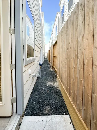 $2,325 | 9007 Lonestar Creekbend Lane, Houston, TX 77080