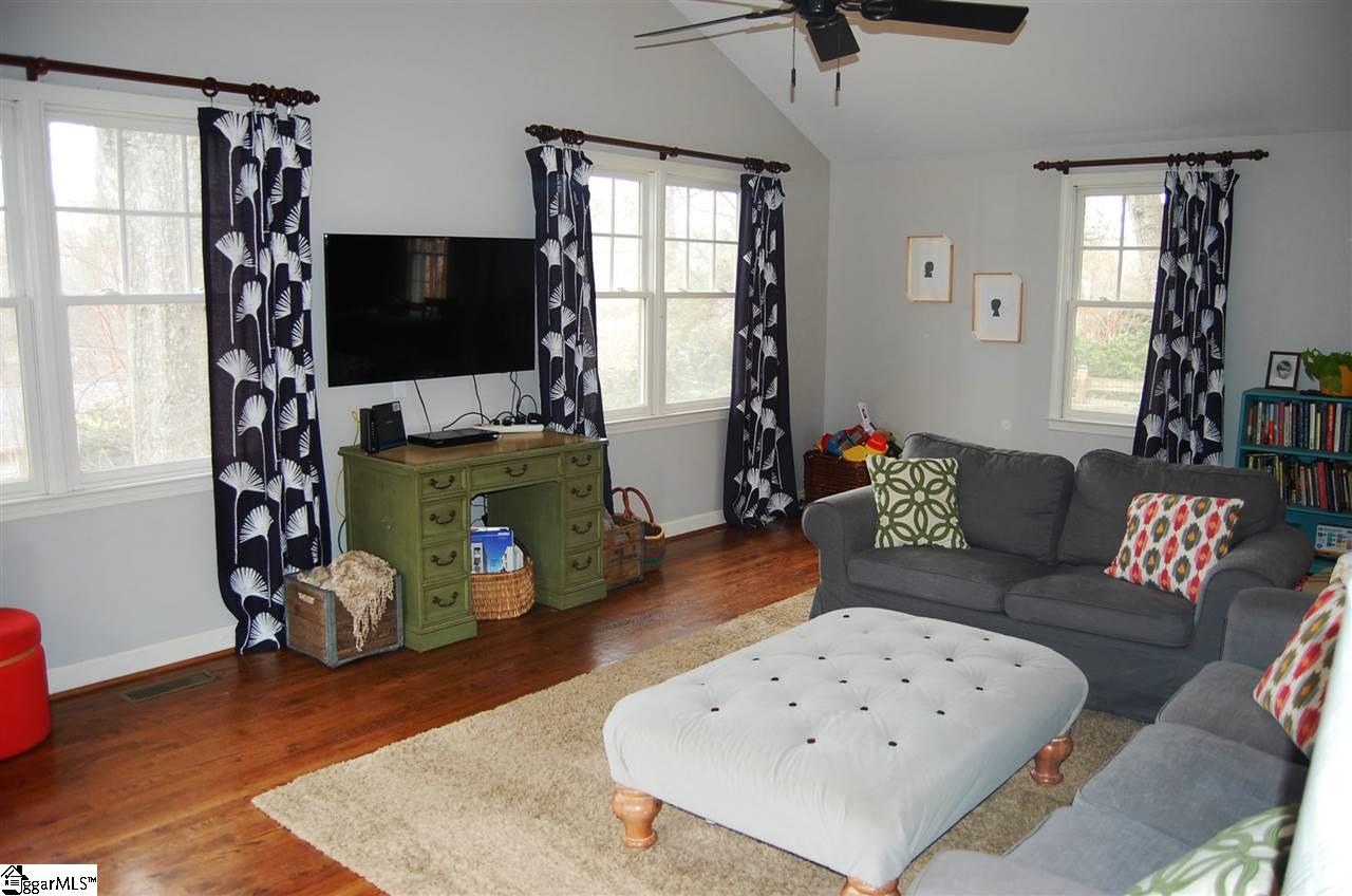 518 Pimlico Road Greenville, SC 29607 - Photo 3 of 16