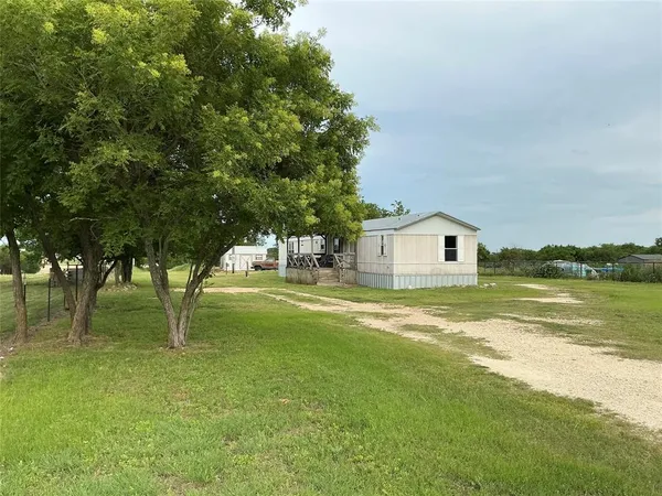 $165,999 | 109 McKelvain Street, Oglesby, TX 76561