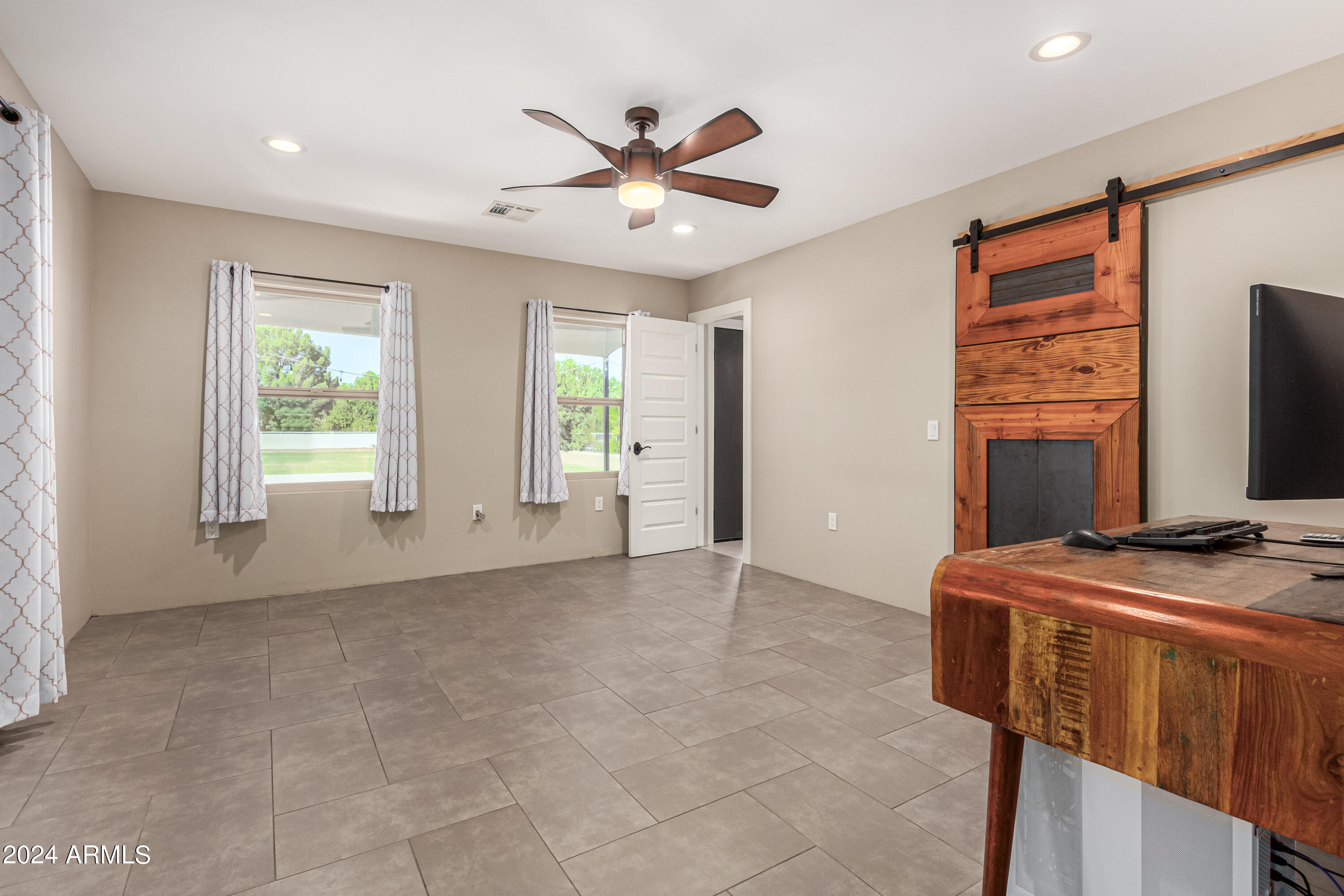 2386 East Redfield Road Gilbert, AZ 85234 - Photo 32 of 107 Ensuite #3