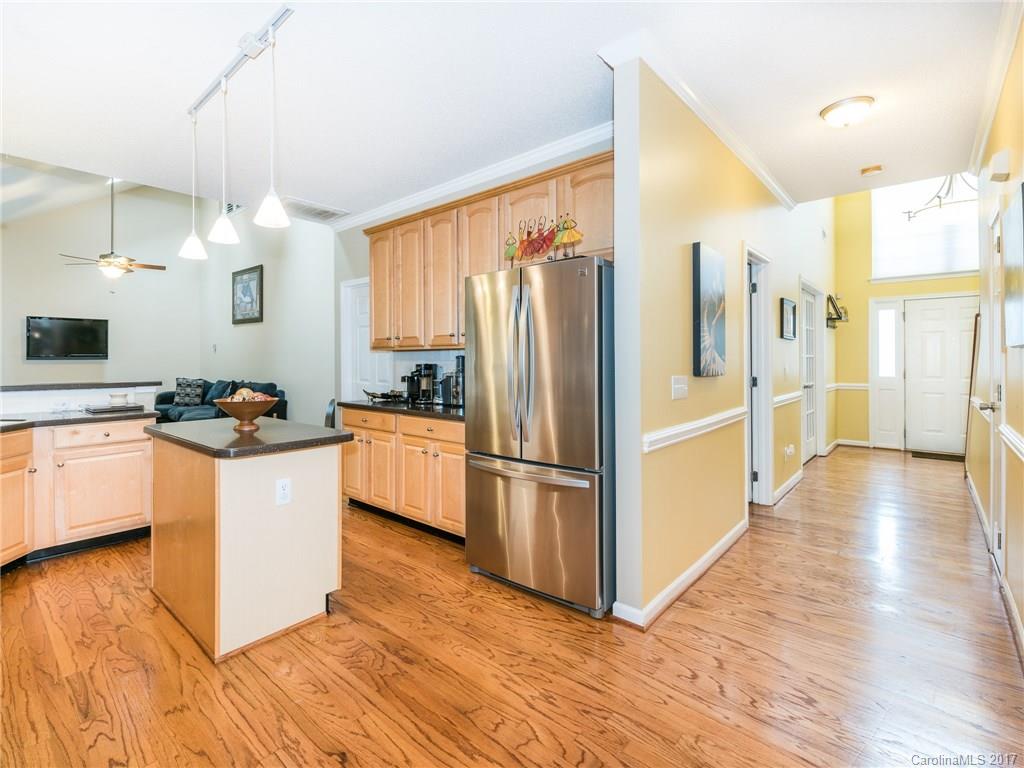 6705 Reedy Creek Road Charlotte, NC 28215 - Photo 6 of 24
