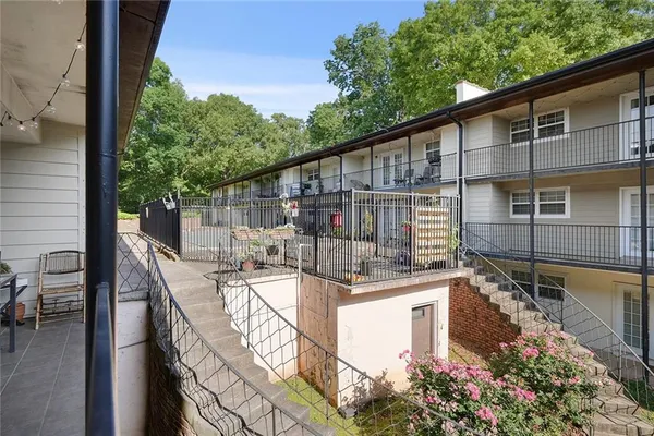 $209,000 | 897 North Highland Avenue Northeast, Unit A9, Atlanta, GA 30306