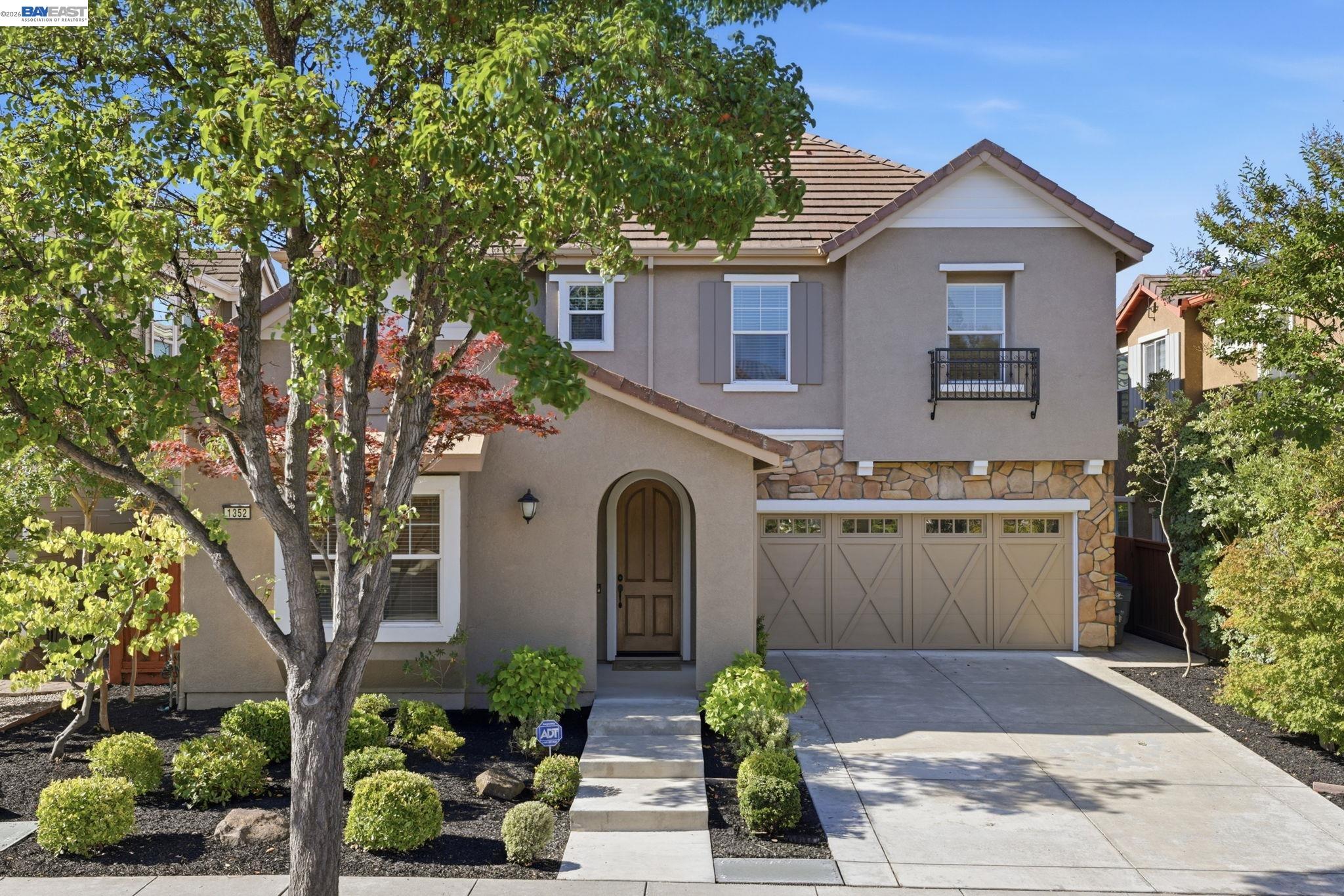 1352 Halifax Way San Ramon, CA 94582 - Photo 2 of 40 Gallery Image 2