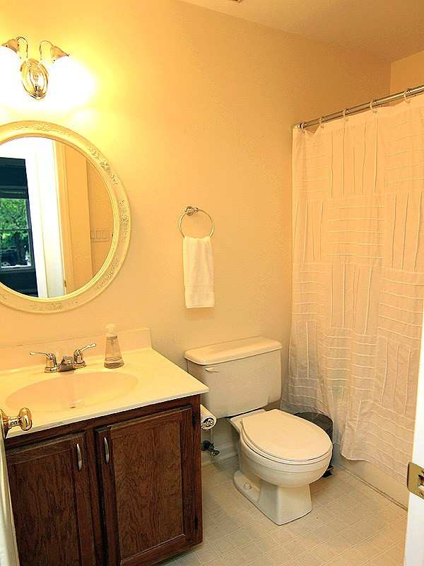 2 Thorne Ridge Drive Durham, NC 27713 - Photo 12 of 14 Bathroom