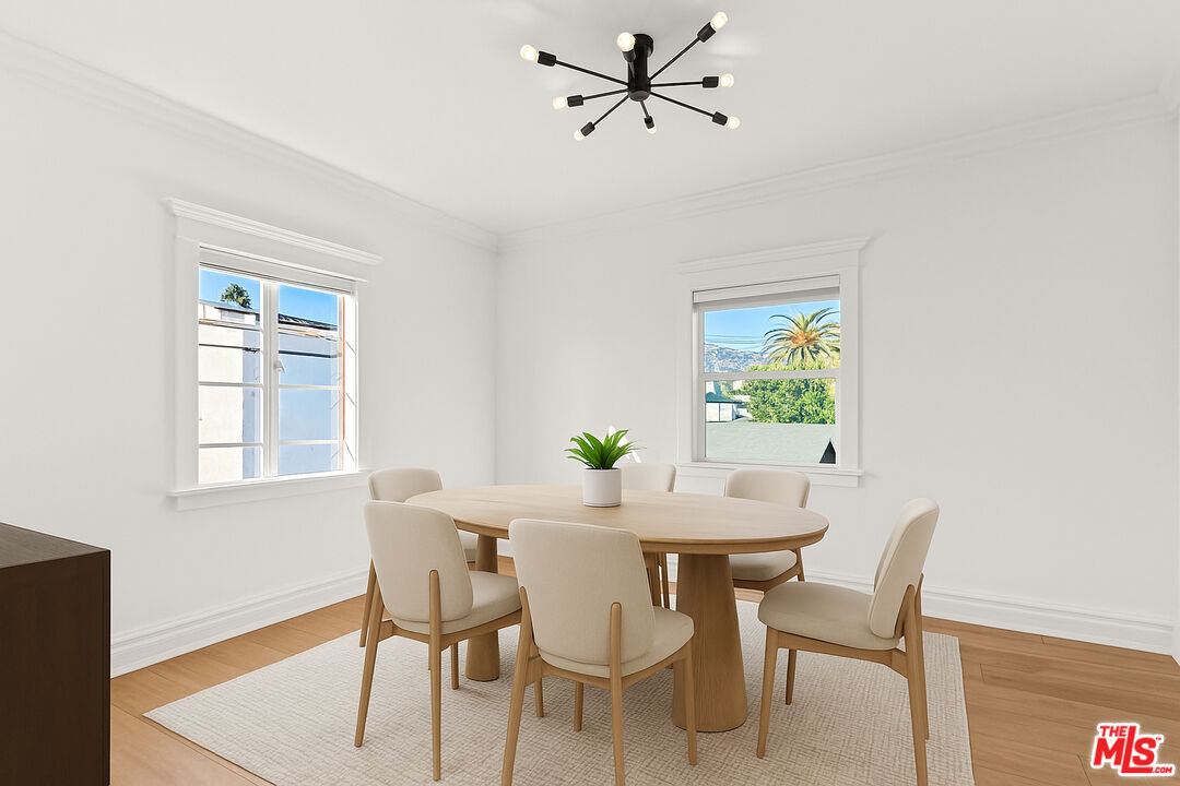 8467 West 4th Street Los Angeles, CA 90048 - Photo 4 of 12 a dining room with furniture and window