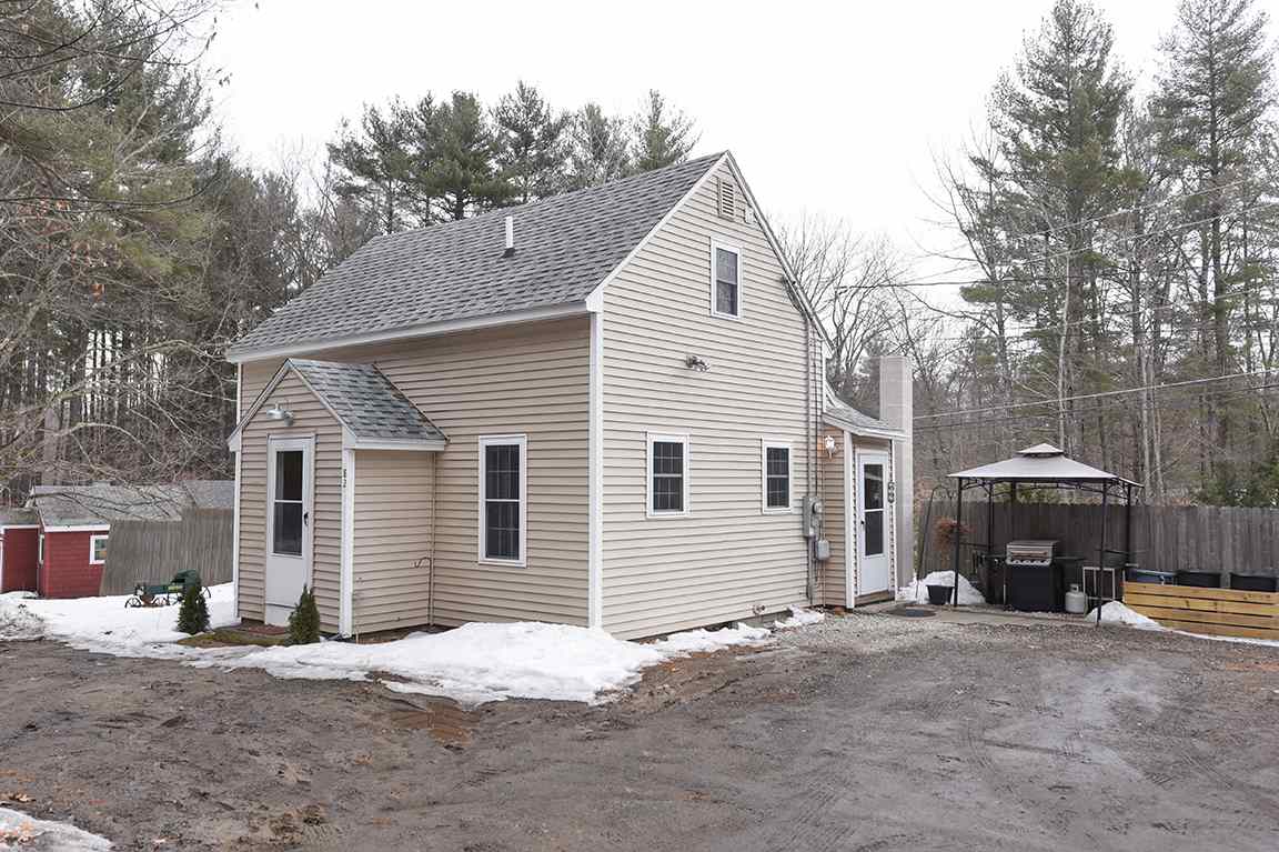 82 Hampstead Road Sandown, NH 03873 - Photo 1 of 33