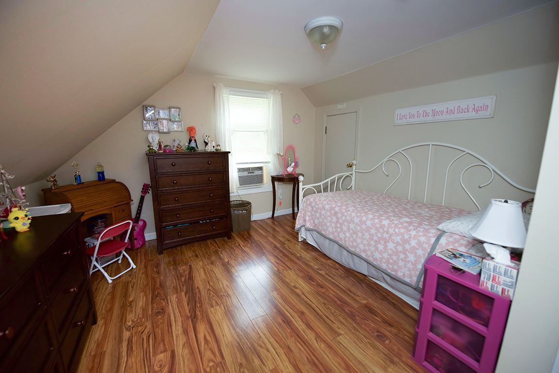 82 Hampstead Road Sandown, NH 03873 - Photo 21 of 33