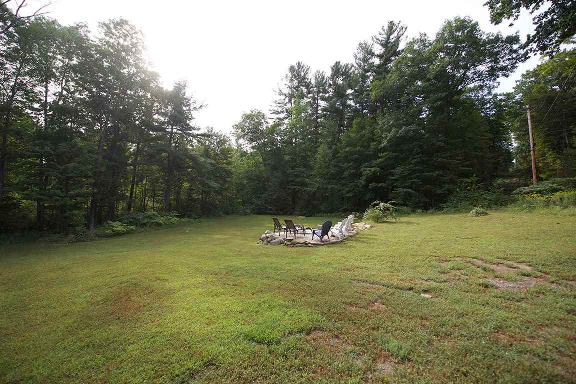 82 Hampstead Road Sandown, NH 03873 - Photo 25 of 33