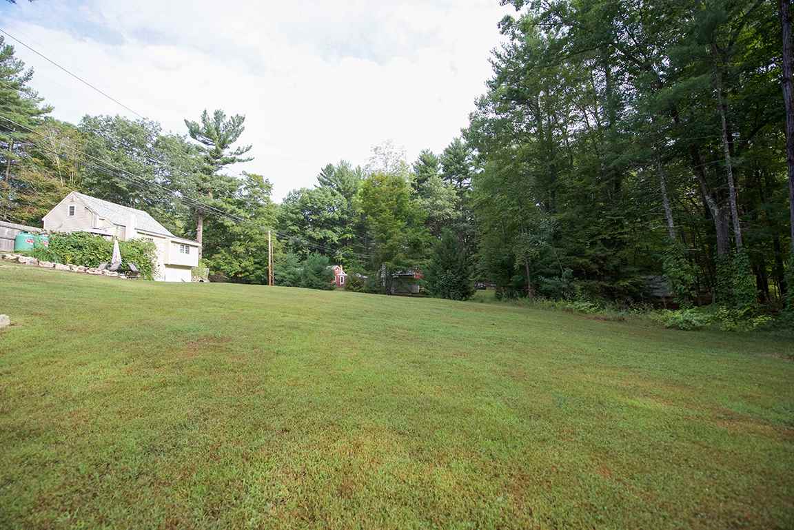 82 Hampstead Road Sandown, NH 03873 - Photo 27 of 33