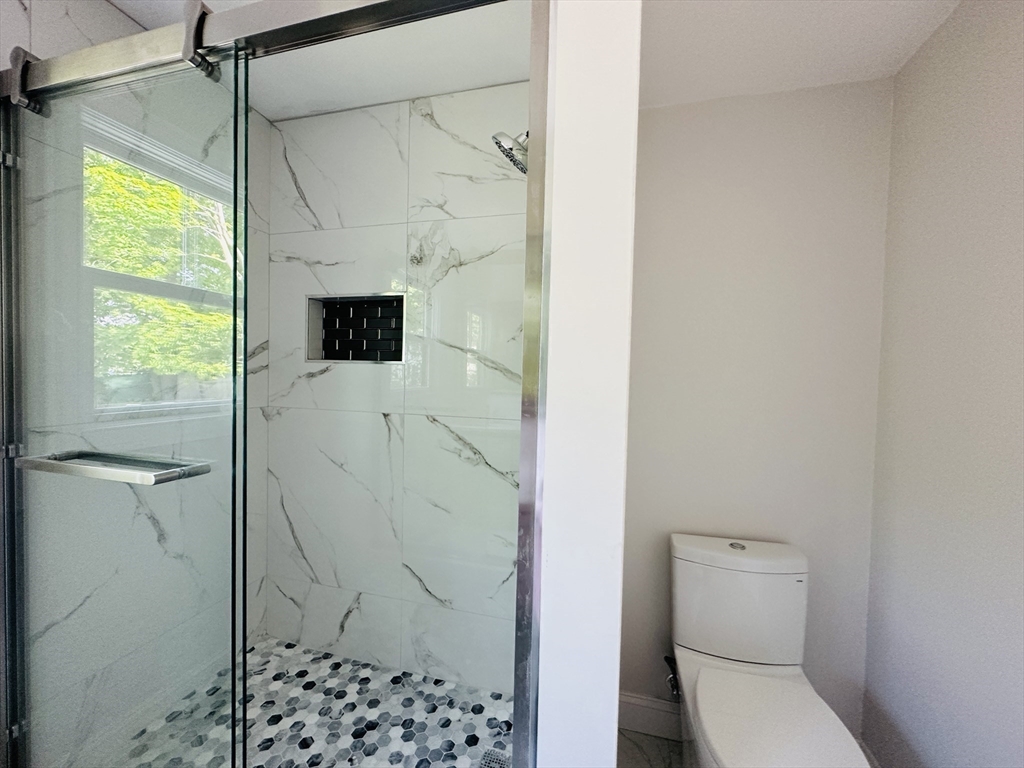 123 Oxford Road, Unit 123 Newton, MA 02459 - Photo 8 of 18