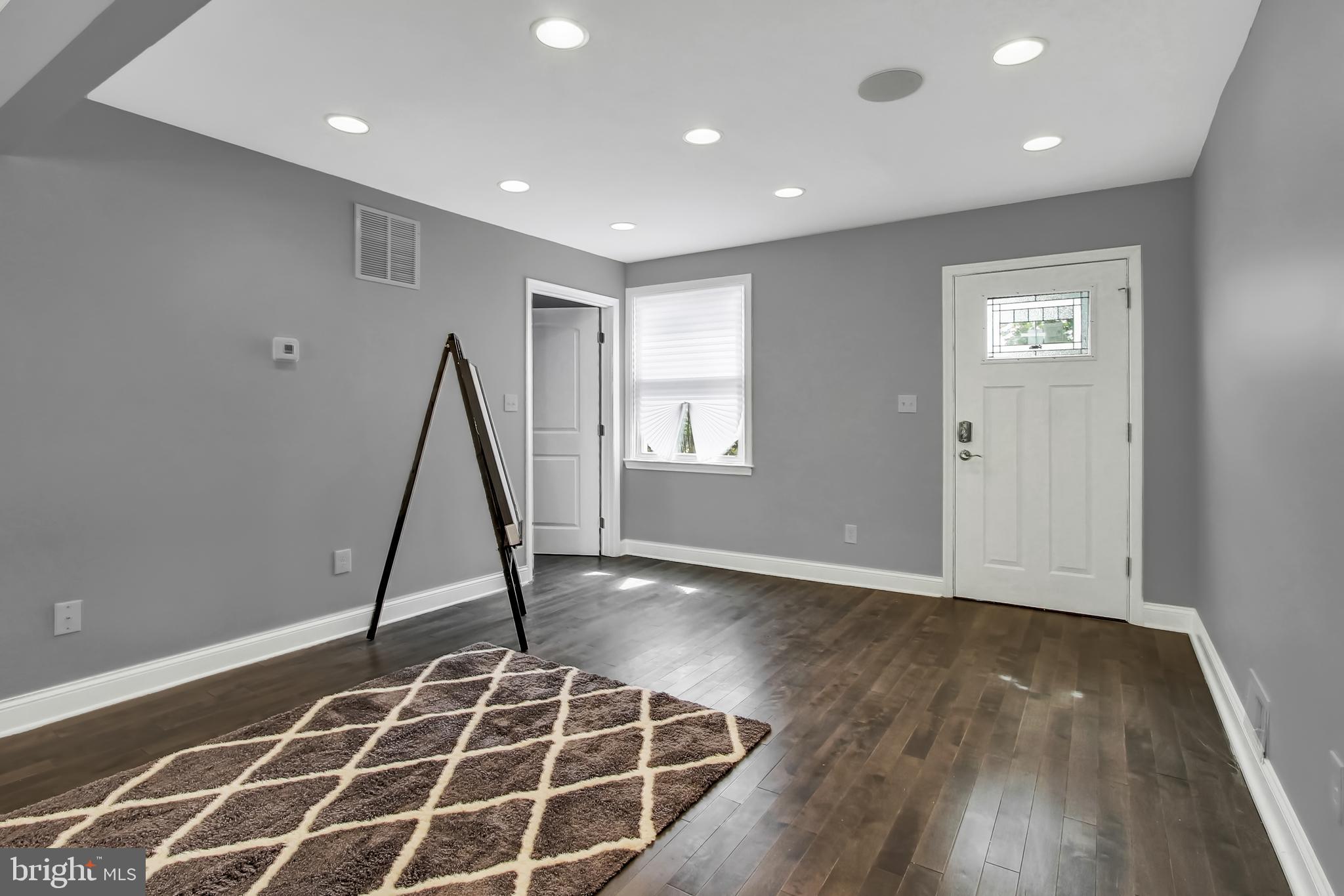 3410 Gaither Road Baltimore, MD 21244 - Photo 2 of 25 Living Room