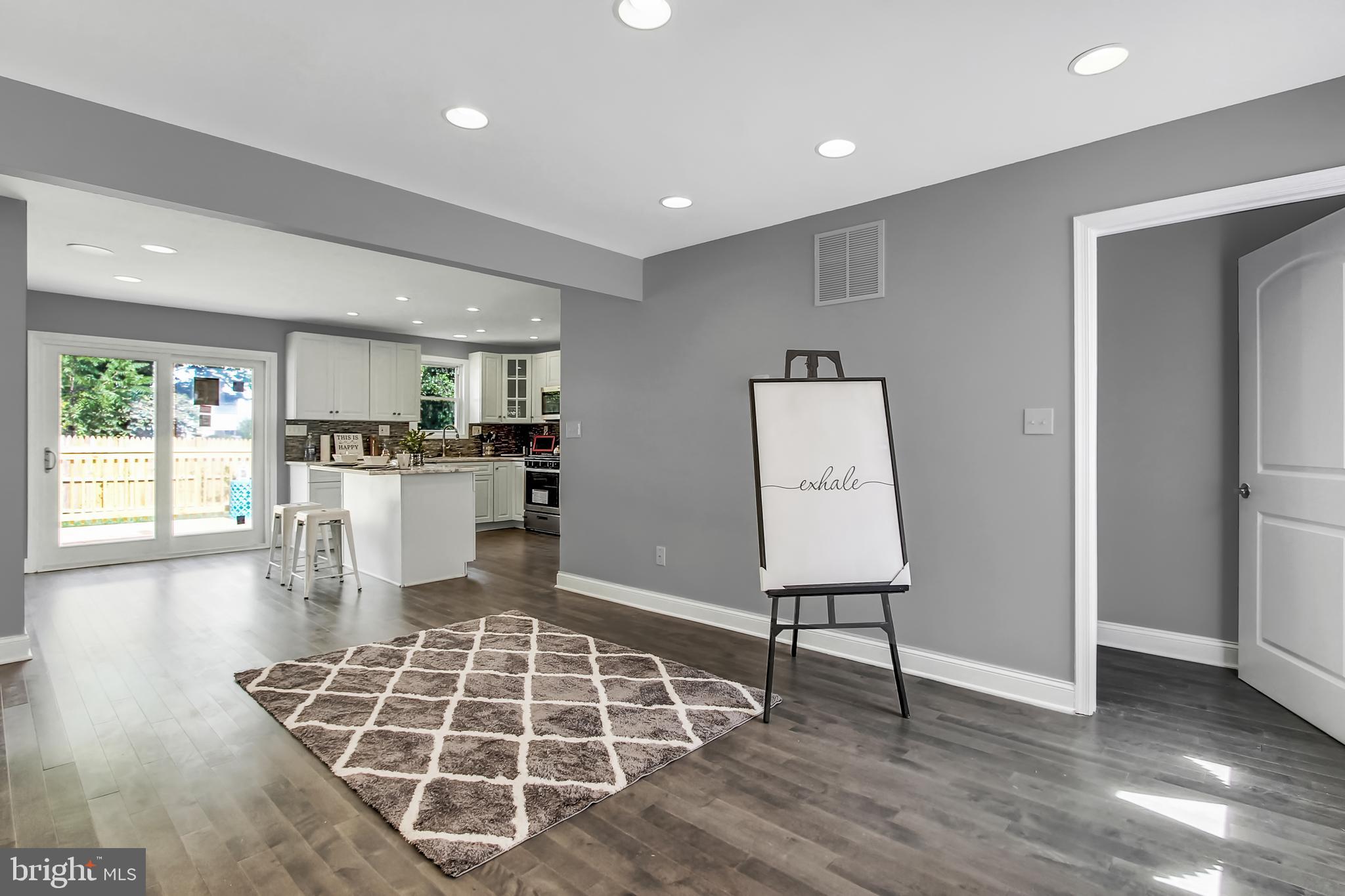 3410 Gaither Road Baltimore, MD 21244 - Photo 3 of 25 Living Room
