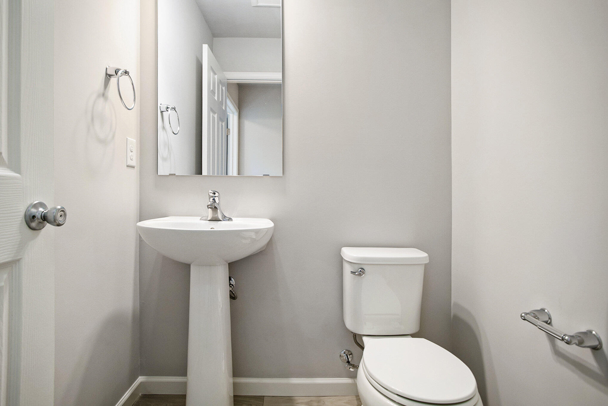 922 Forest Street Marshall, MI 49068 - Photo 13 of 41 BWL021-i1830-Powder Room