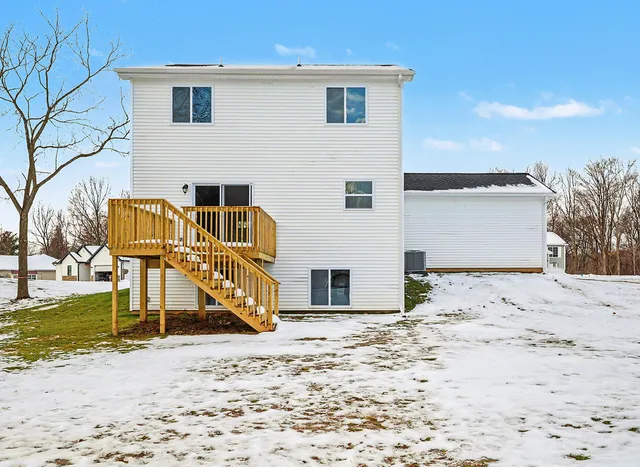 $319,800 | 922 Forest Street, Marshall, MI 49068