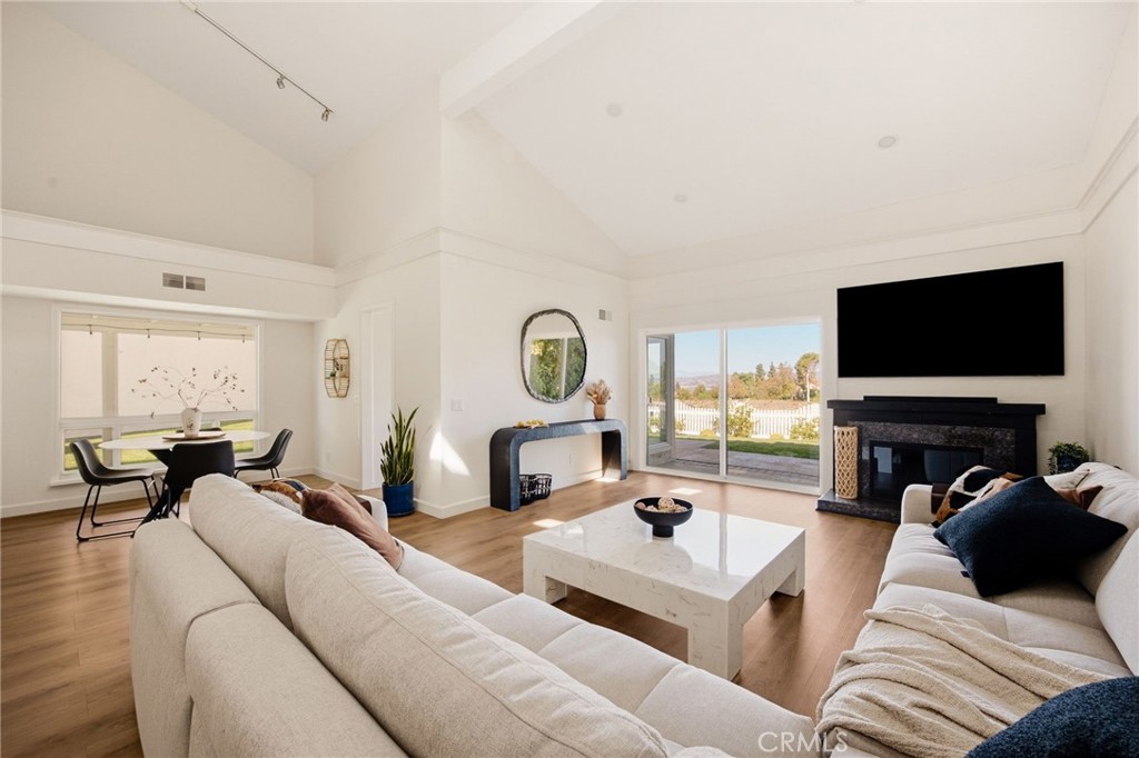 904 South Ridgecrest Circle Anaheim, CA 92807 - Photo 16 of 56 Gallery Image 16