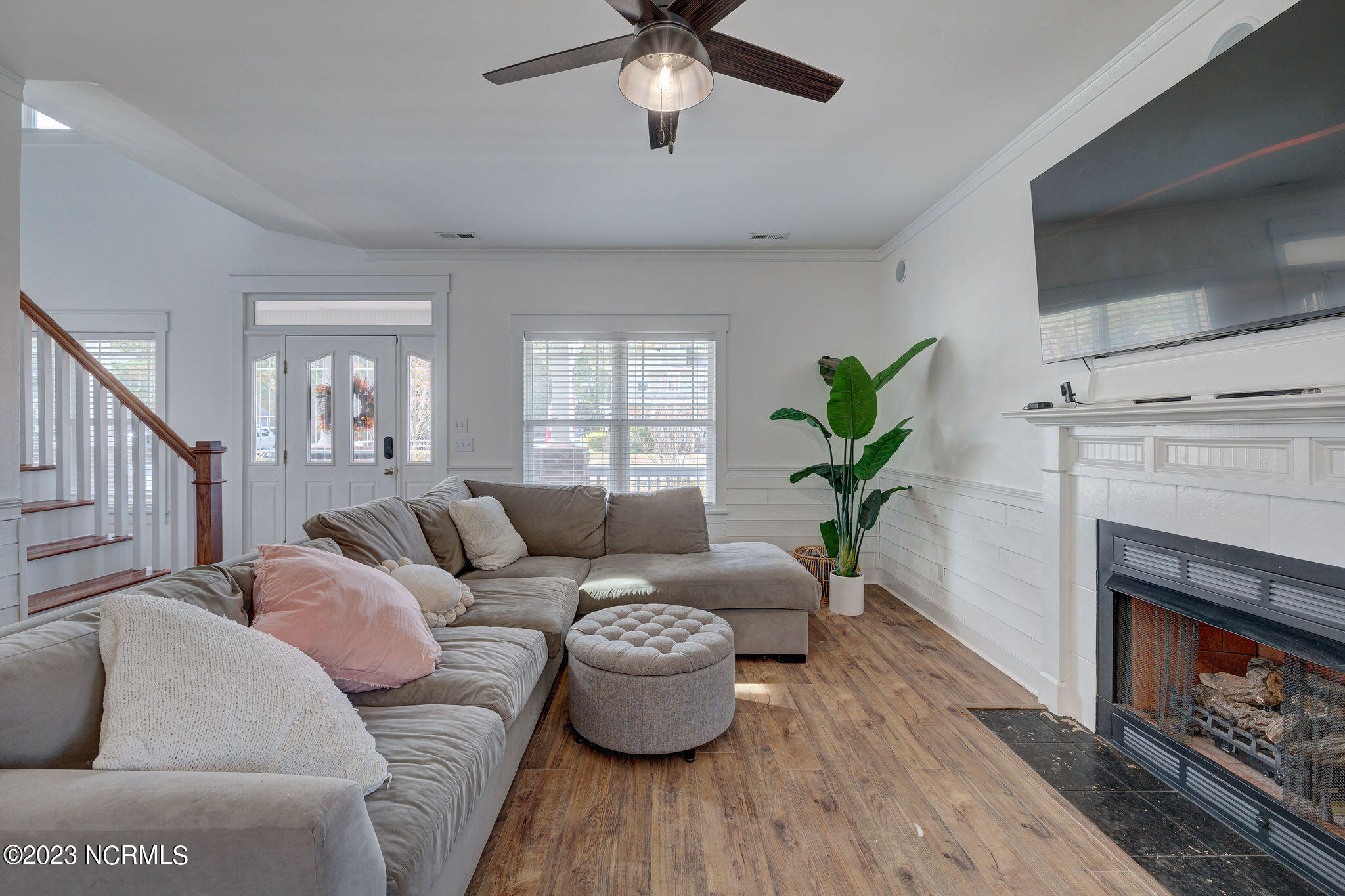 102 Rivendale Drive Jacksonville, NC 28546 - Photo 7 of 47 102RivendaleEdit-38