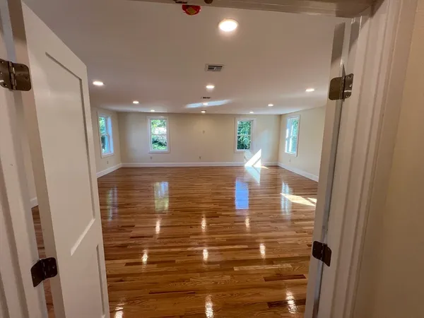 $1,825,000 | 4 Ripley Road, Hull, MA 02045