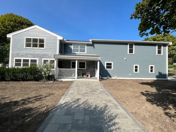 $1,825,000 | 4 Ripley Road, Hull, MA 02045