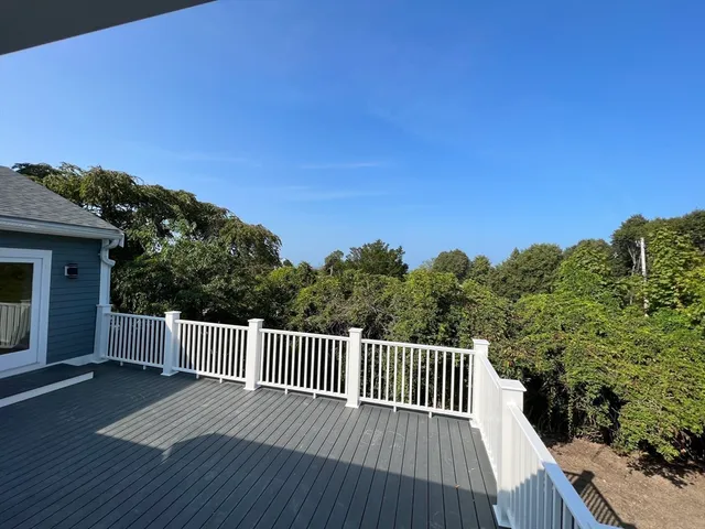 $1,649,999 | 4 Ripley Road, Hull, MA 02045