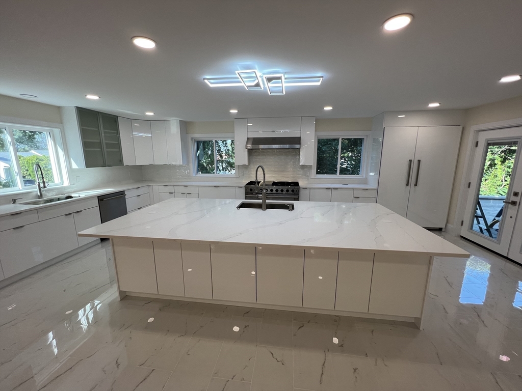 4 Ripley Road Hull, MA 02045 - Photo 9 of 40