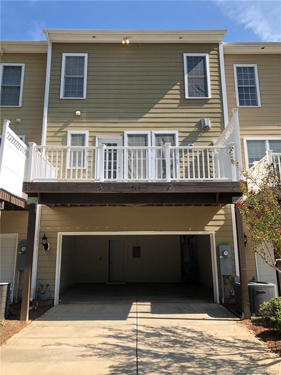 564 6th Baxter Crossing, Unit 13 Fort Mill, SC 29708 - Photo 18 of 39 a front view of a house with a balcony