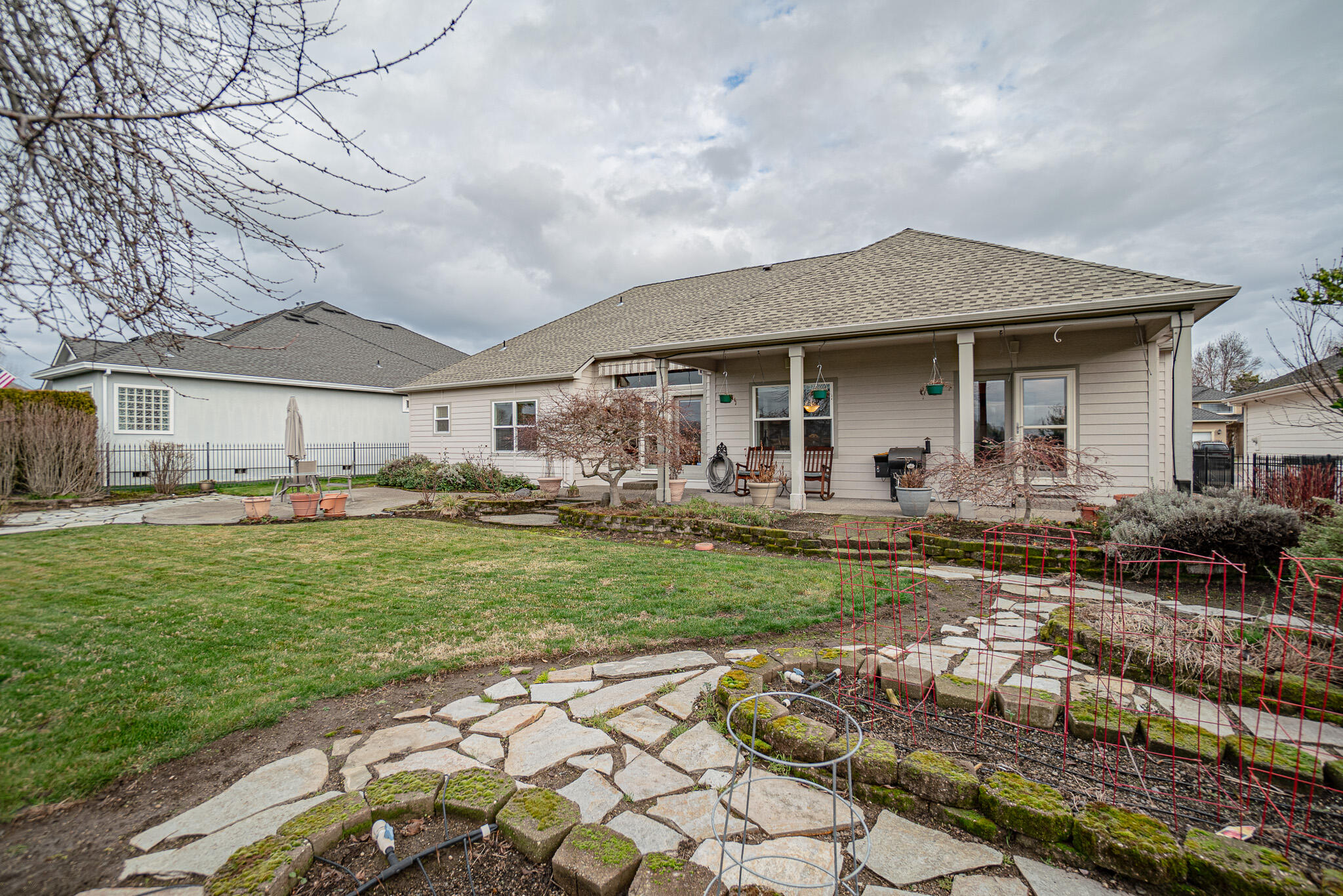 198 Prairie Landing Drive Eagle Point, OR 97524 - Photo 27 of 30 DSC05814-HDR