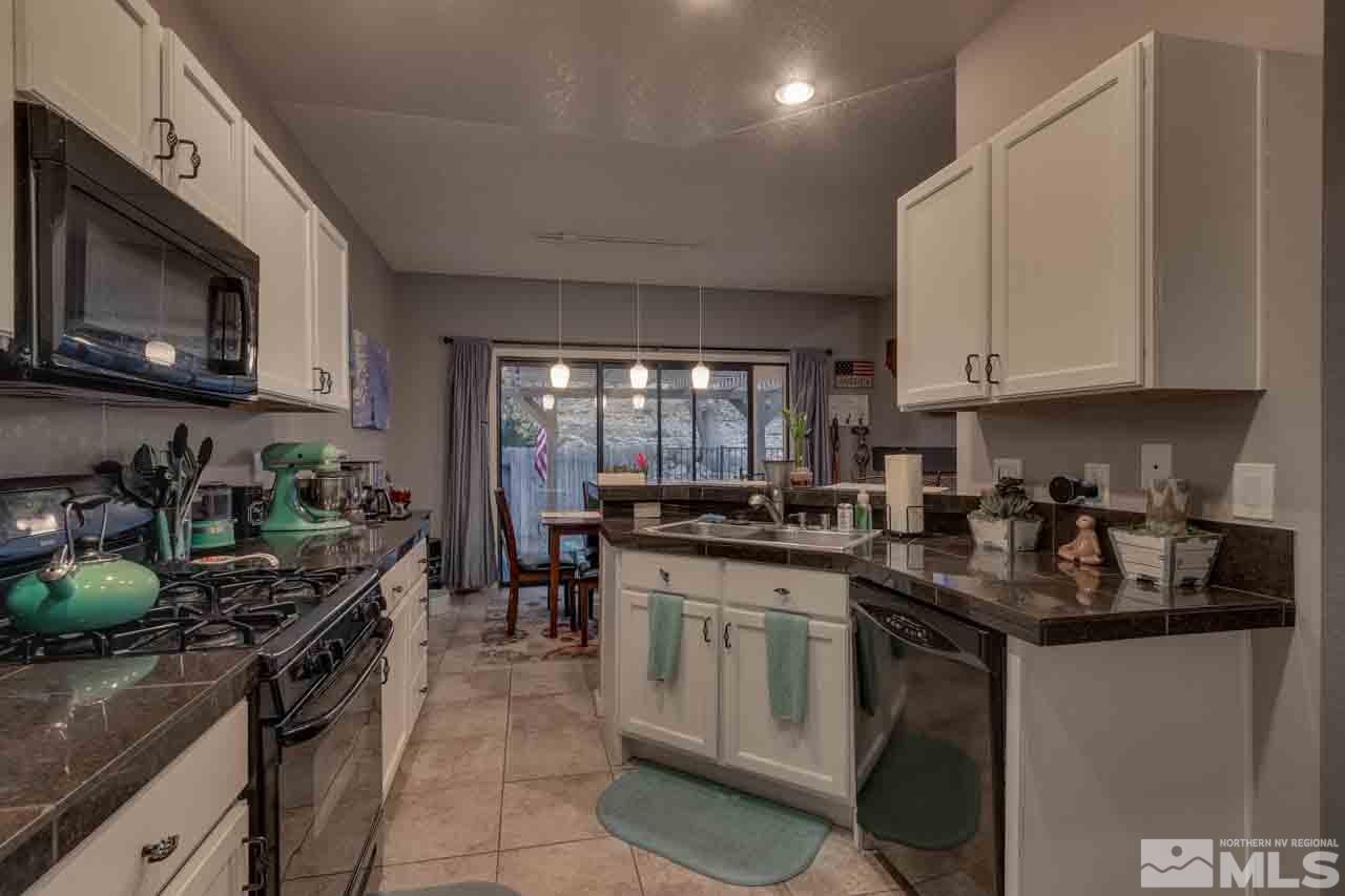 4337 Leeward Lane Reno, NV 89502 - Photo 9 of 24 Photo 9