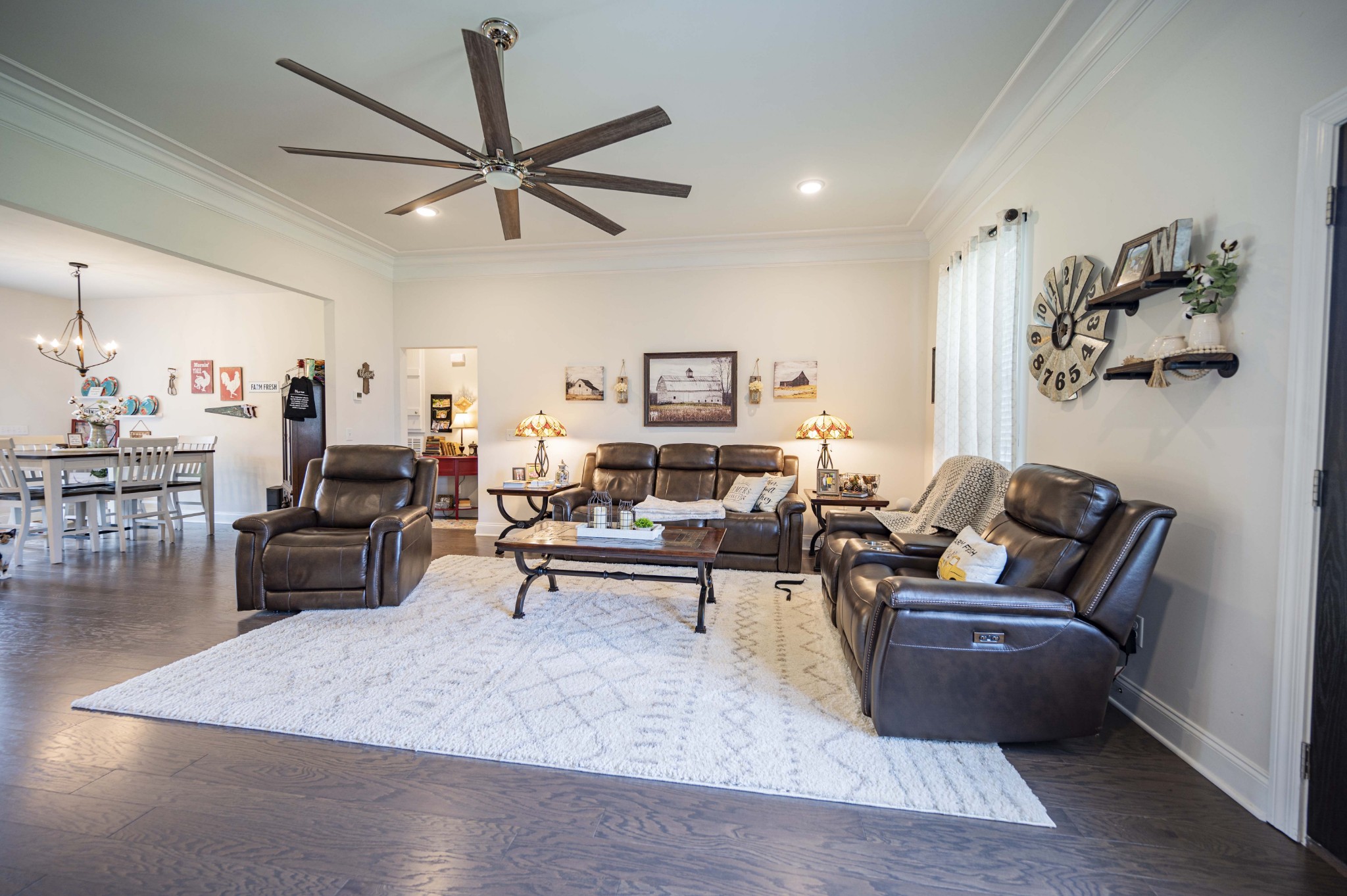 1632 Old Gallatin Road Portland, TN 37148 - Photo 9 of 37 a living room with furniture