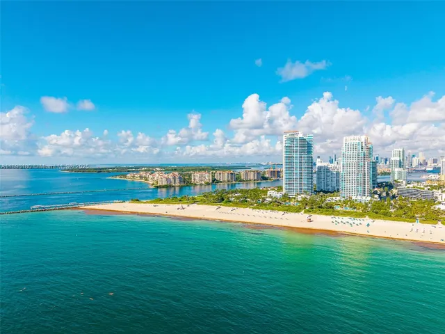 $10,000,000 | 50 South Pointe Drive, Unit TWN7, Miami Beach, FL 33139