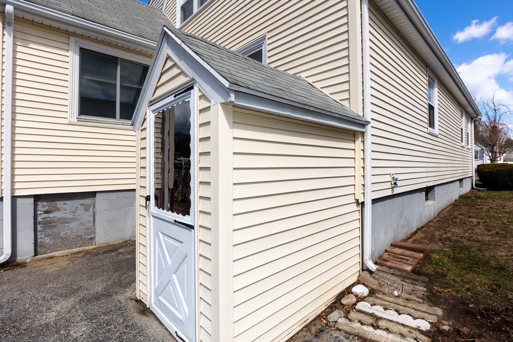 31 Sherman Road Dedham, MA 02026 - Photo 30 of 38 Gallery Image 30
