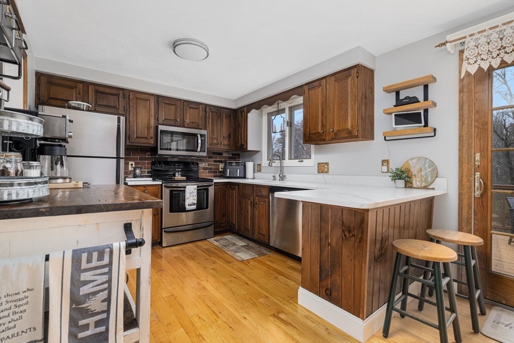 160 Federal Street Blackstone, MA 01504 - Photo 7 of 40