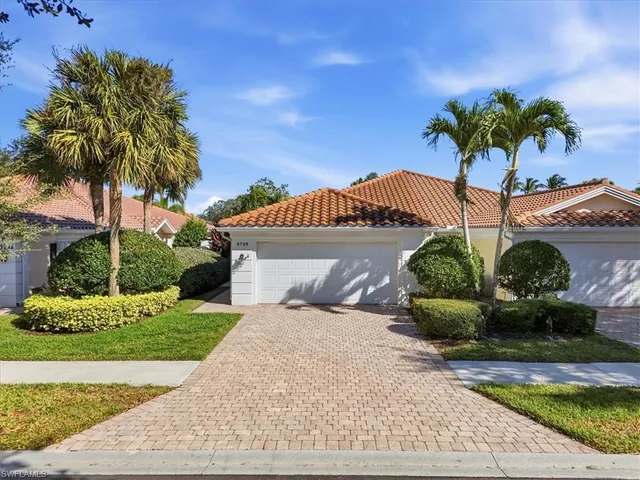 $469,000 | 5728 Drummond Way, Naples, FL 34119