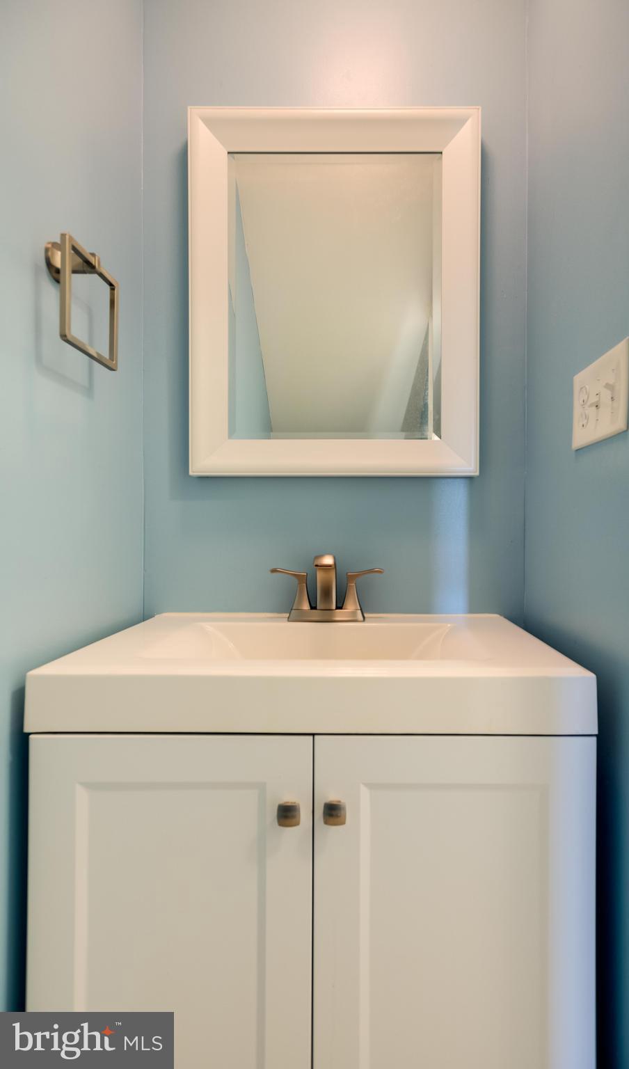 8952 Cannon Ridge Drive Manassas, VA 20110 - Photo 13 of 51