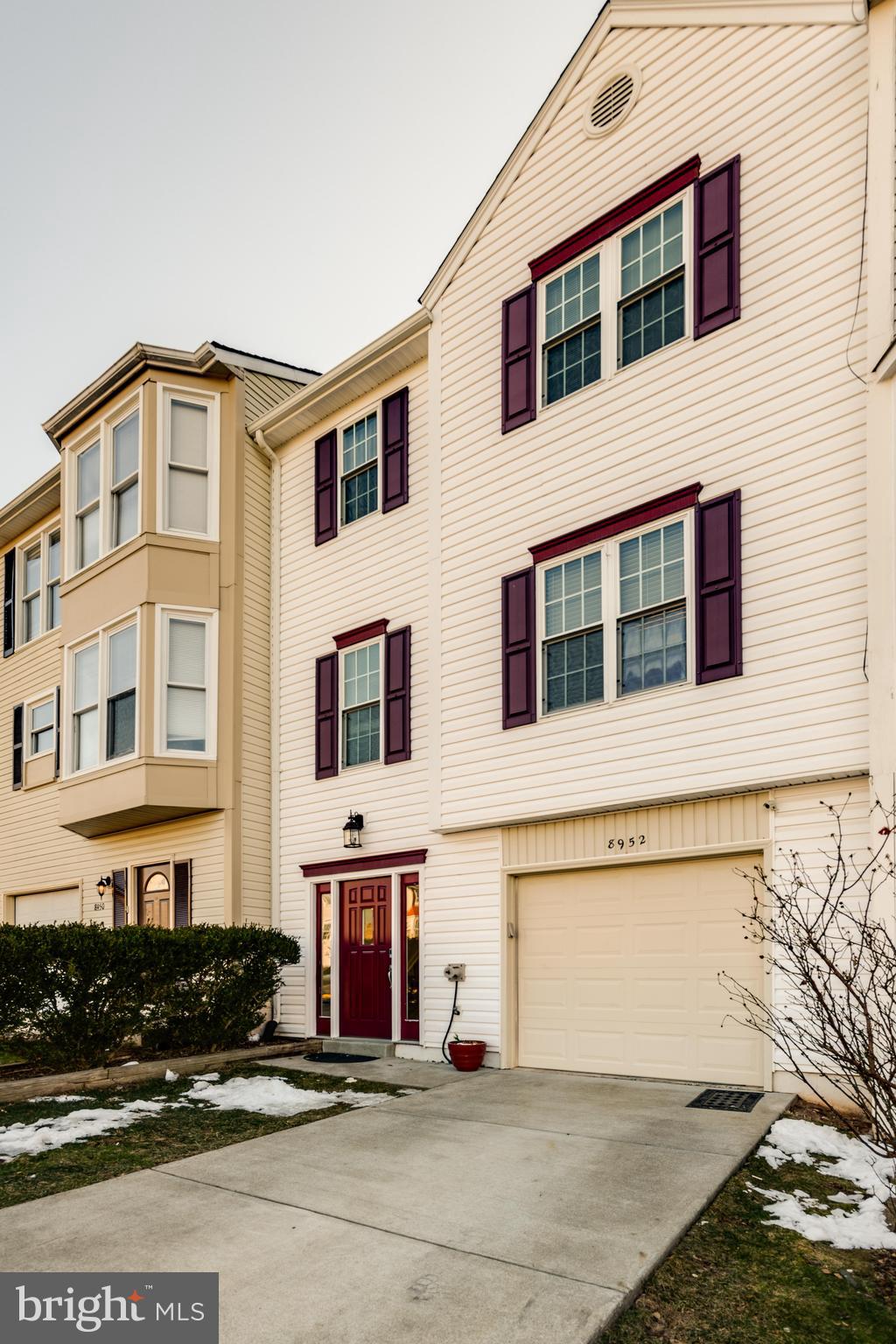 8952 Cannon Ridge Drive Manassas, VA 20110 - Photo 3 of 51