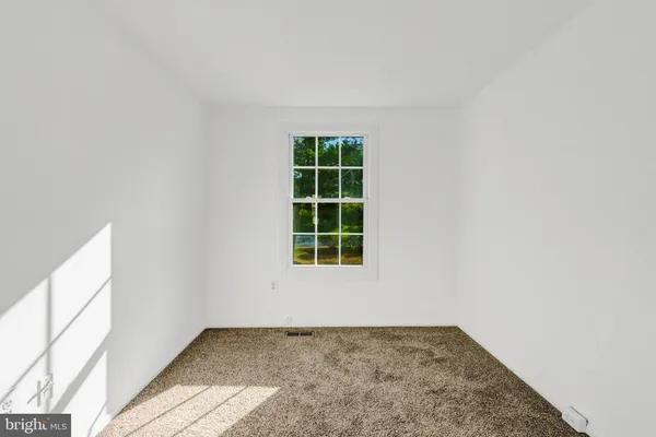 $325,000 | 8339 Felsted Lane, Manassas, VA 20110